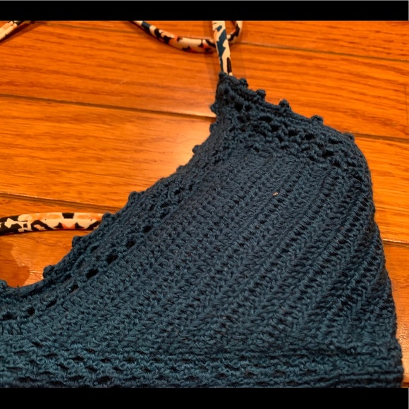 Hot crochet bikini top - Picture 5 of 10
